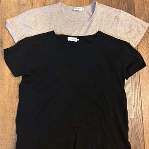 The Reset Tan Crew Neck T-Shirt Lot of 2